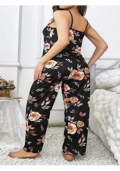 Kapsulavm Arias Closet Büyük Beden Siyah Üstüne Çiçek Desenli İnce Askılı 2'li Pijama Takımı