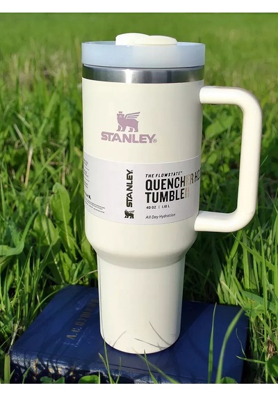 Stanley Stanley Pipetli Termos Büyük Çok Kullanımlı Bardak 305603696 Beyaz