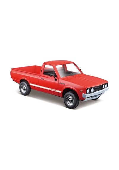 Maisto 1973 Datsun 620 Pick Up 1 24 Model Araba