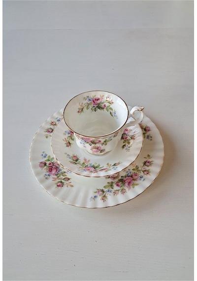Moss Rose Bone China Trio Çay Fincanı 3 Parça 200 Ml