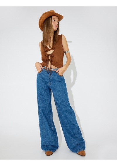 Koton Koton X Zeynep Bastık - Süet Yelek Önden Bağcıklı Slim Fit Crop Boy Açık Kahverengi 5wak20339ew Açık Kahverengi Koton Koton X Zeynep Bastık - Süet Yelek Önden Bağcıklı Slim Fit Crop Boy Açık Kahverengi 5wak20339ew Açık Kahverengi