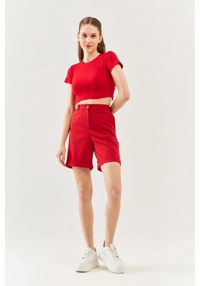 Butikgiz Kadın Kısa Kol Bisiklet Yaka Vücuda Oturan %100 Pamuklu Kaşkorse Esnek Crop Bluz Kırmızı