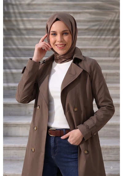 B.he.z Kadın Degaje Yaka Yarım Boy Tesettür Astarlı Kemerli Su İtici Kumaş Trençkot Camel