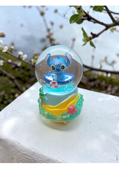 Stitch Müzikli Işıklı -10cm-8cm Kayıklı Figürlü Kar Küre 10-8