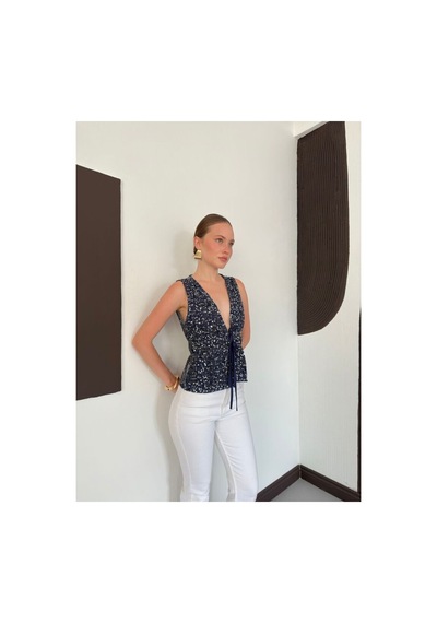 Verymoda V Yaka Belden Bağcıklı Pullu Yelek Bluz D3135 Lacivert