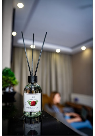 Vivaldi Home Sandal Ağacı Çubuklu Oda Kokusu Esansiyel Uçucu Yağ 100 ML