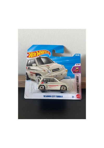 Hot Wheels 85 Honda City Turbo Iı Beyaz