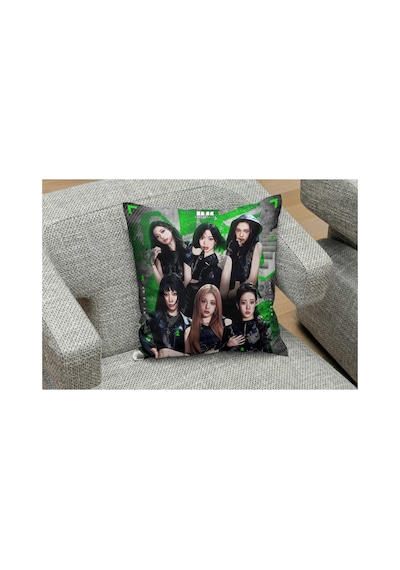 Owl Bag Kpop Babymonster Yeşil Desenli Tasarım Kare B0ş Yastık Kılıfı Çok Renkli