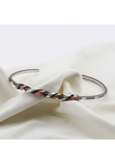 Rose Gold Çizgili Dolamalı Otantik Gümüş  Kelepçe