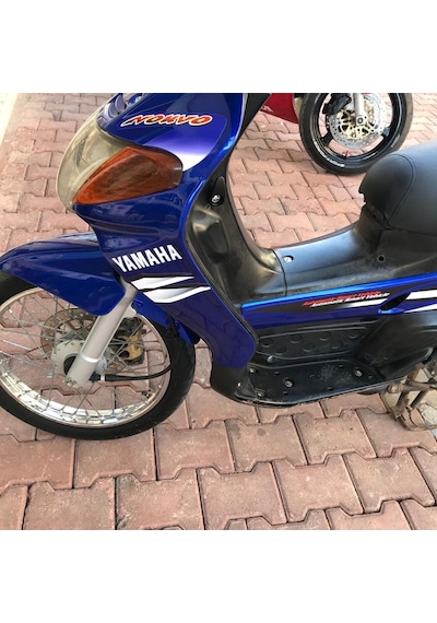Yamaha Nouvo Stıcker Kirmizi Motor