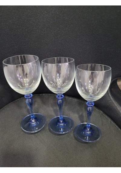 Mavi Ayaklı Kristal Şarap Kadehi, El Üfleme Cam, Şeffaf Gövde, 18 Cm Yükseklik, 3'lü Set Diğer