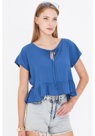 Armonika Kadın Koyu Mavi Yarasa Kol Yakası Bağlamalı Eteği Fırfırlı Oversize Crop Bluz Arm-24y001088 Armonika Kadın Koyu Mavi Yarasa Kol Yakası Bağlamalı Eteği Fırfırlı Oversize Crop Bluz Arm-24y001088