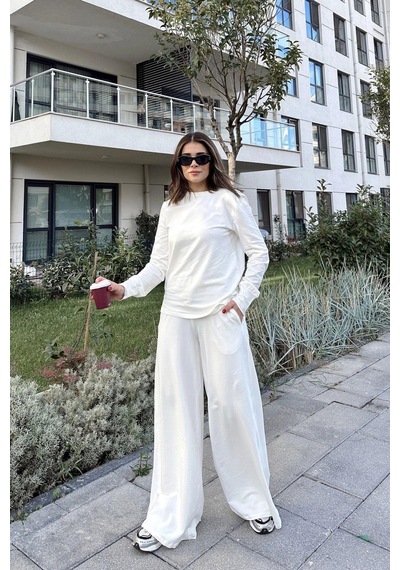 Kadın Beyaz Yuvarlak Yaka Sweatshirt & Bol Paça Beli Lastikli Pantolon - Rahat Alt & Üst Takım Beyaz