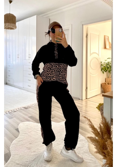De'charme Kadın Uzun Kollu Leopar Detay Sweat Ve Yanı Leopar Şerit Detay Pantolon Ikili Takım Siyah De'charme Kadın Uzun Kollu Leopar Detay Sweat Ve Yanı Leopar Şerit Detay Pantolon Ikili Takım Siyah