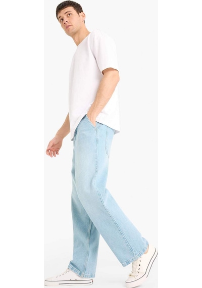 DeFacto %100 Pamuk Skater Fit Geniş Kalıp Yüksek Bel Geniş Paça Jean Pantolon F3925AX25SMNM39 DeFacto %100 Pamuk Skater Fit Geniş Kalıp Yüksek Bel Geniş Paça Jean Pantolon F3925AX25SMNM39