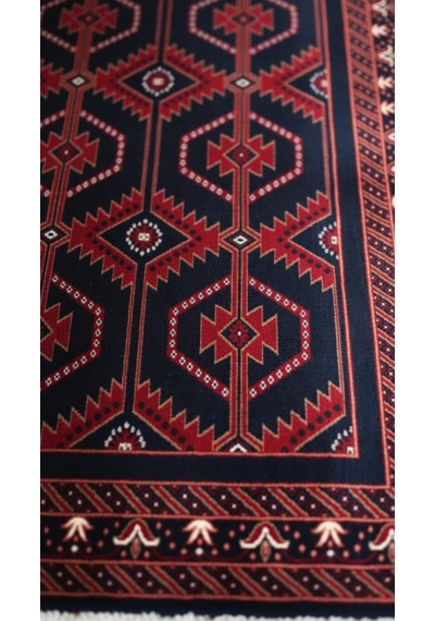 Nakış Serisi Lacivert Kırmızı Geometrik Motifli Şık Salon Halısı Af316 Navy Çok Renkli