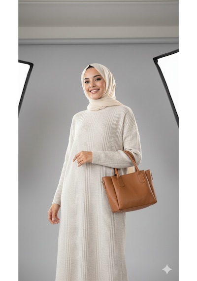 Sonbaharmoda Kadın Uzun Triko Elbise %100 Akrilik Bisiklet Yaka Rahat Ve Şık Kışlık Model Bej
