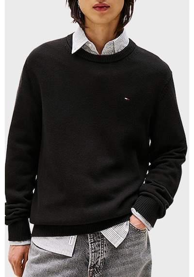 Tommy Jeans Logolu Pamuklu Slim Fit Bisiklet Yaka Örme Kazak Erkek Kazak Dm0dm21787 Bds Siyah Tommy Jeans Logolu Pamuklu Slim Fit Bisiklet Yaka Örme Kazak Erkek Kazak Dm0dm21787 Bds Siyah