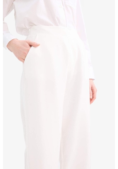 DeFacto Wide Leg Basic Düz Geniş Paça Palazzo Pantolon E7979AX25SMER105 DeFacto Wide Leg Basic Düz Geniş Paça Palazzo Pantolon E7979AX25SMER105