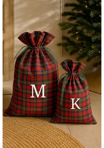 Yılbaşı Kişiselleştirilmiş Harfe Özel Yeni Yıl Ekose Desenli Küçük Hediye Kesesi 20x25 Cm Kırmızı - 789445088