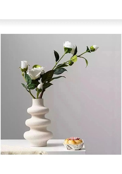10 Cm Minimal Twist Model Vazo Beyaz