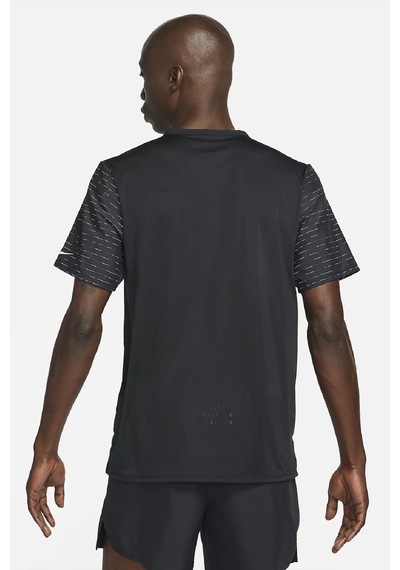 Nike Rise 365 Run Division Short-sleeve Reflectörlü Siyah Koşu Tişörtü