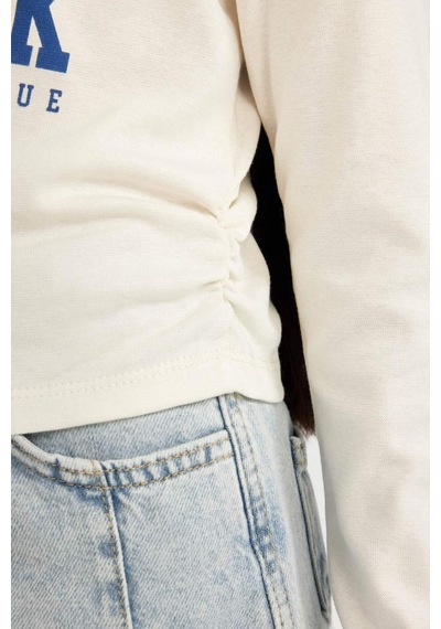 DeFacto Kız Çocuk Cropped Fit Bisiklet Yaka Baskılı Ribana Uzun Kollu Tişört D2987A824AUER99 Ekru DeFacto Kız Çocuk Cropped Fit Bisiklet Yaka Baskılı Ribana Uzun Kollu Tişört D2987A824AUER99 Ekru
