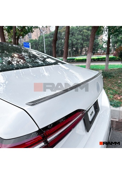 Bmw G60 Bagaj Spoiler Parlak Karbon