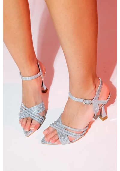 Luvishoes Olnio Gümüş Simli Kadın Çapraz Bantlı Topuklu Abiye Ayakkabı Gümüş