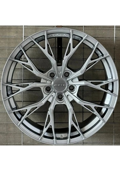 8249400002472 5 112 19 8.5-9.5 Et45-37 Ch73.1 Hyper Black Arceo R