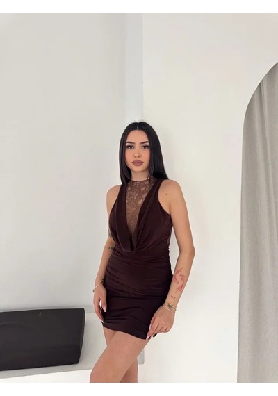 Butik İstanbul Dantel Detaylı Derin Dekolte Drapeli Mini Elbise Şık Kolsuz - Kahvrenegi Kahverengi Butik İstanbul Dantel Detaylı Derin Dekolte Drapeli Mini Elbise Şık Kolsuz - Kahvrenegi Kahverengi