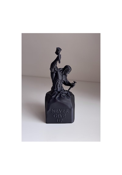 Never Give Up Motivasyon Heykeli 17 Cm Kaslı Adam Dekoratif Biblo, Sporcu Masaüstü Dekoru, Fitness Temalı