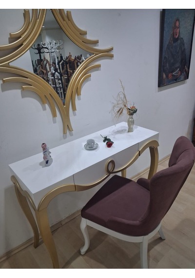 Dresuar Cnc Kabartma 90663 Model Aynalı Gökyüzü Sandalye Ayak Parlak Beyaz Gold Renk Beyaz - Gold Dresuar Cnc Kabartma 90663 Model Aynalı Gökyüzü Sandalye Ayak Parlak Beyaz Gold Renk Beyaz - Gold