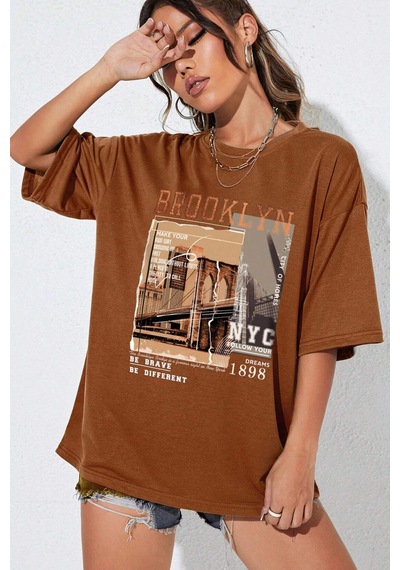 Unisex Brooklyn Baskılı Tasarım Tshirt Kahverengi