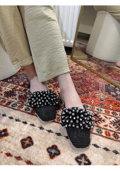 My Stil Moda Kadın Önü Kapalı Hasır Terlik Boncuk İşlemeli Çeyiz, Günlük, Misafir Ev Terliği siyah My Stil Moda Kadın Önü Kapalı Hasır Terlik Boncuk İşlemeli Çeyiz, Günlük, Misafir Ev Terliği siyah