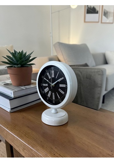 Büro Ev Ofis Hediyesi İçin 20x25cm Beyaz Kontrast Tasarım Metal Masa Saati Diğer