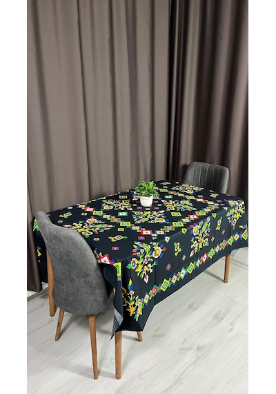 Kolay Temizlenebilir Renkli Cıvıl Cıvıl Desenli Masa Örtüsü 170x170 Cm Siyah