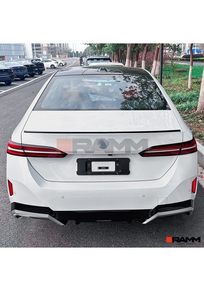 Bmw G60 Bagaj Spoiler Parlak Siyah Model 1
