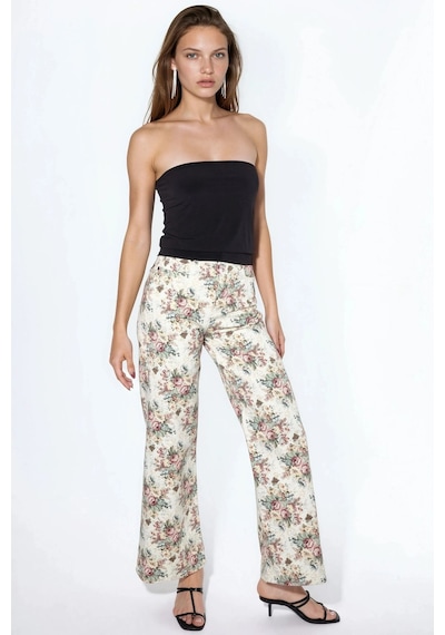 Hiccup Busem Askısız Örme Crop Top Siyah