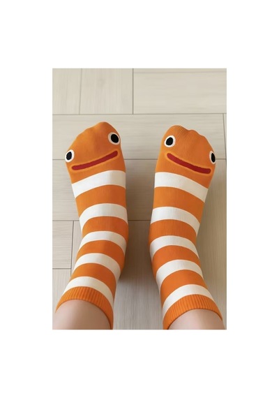 Hitit Socks Kadın 4 Çift Sevimli Yılan Balığı Desenli Ve Çizgili Uzun Soket Çorap Turuncu Çizgili