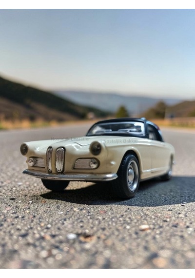 1959 Bmw 503 Beyaz Nostaljik Metal Çek Bırak Model Araba Kapılar Açılır 1/36 Ölçek Çok Renkli
