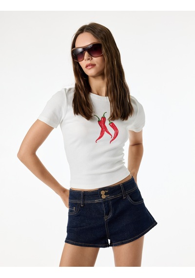 Koton Pamuklu Slim Fit Kısa Kollu Bisiklet Yaka Baskılı Tişört Ekru 6sal10962ık