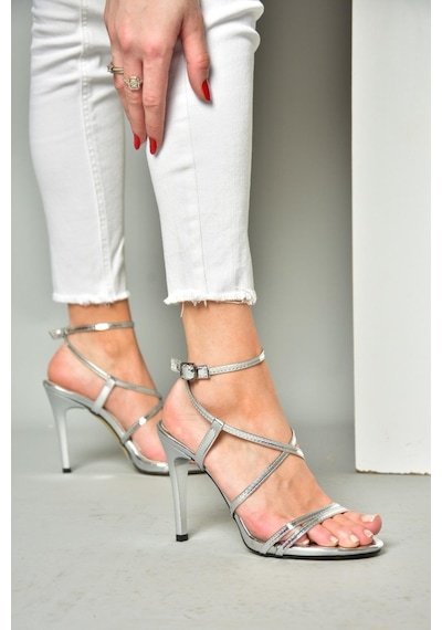 Fox Shoes S997066334 Gümüş Ayna İnce Topuklu Kadın Ayakkabı Gümüş