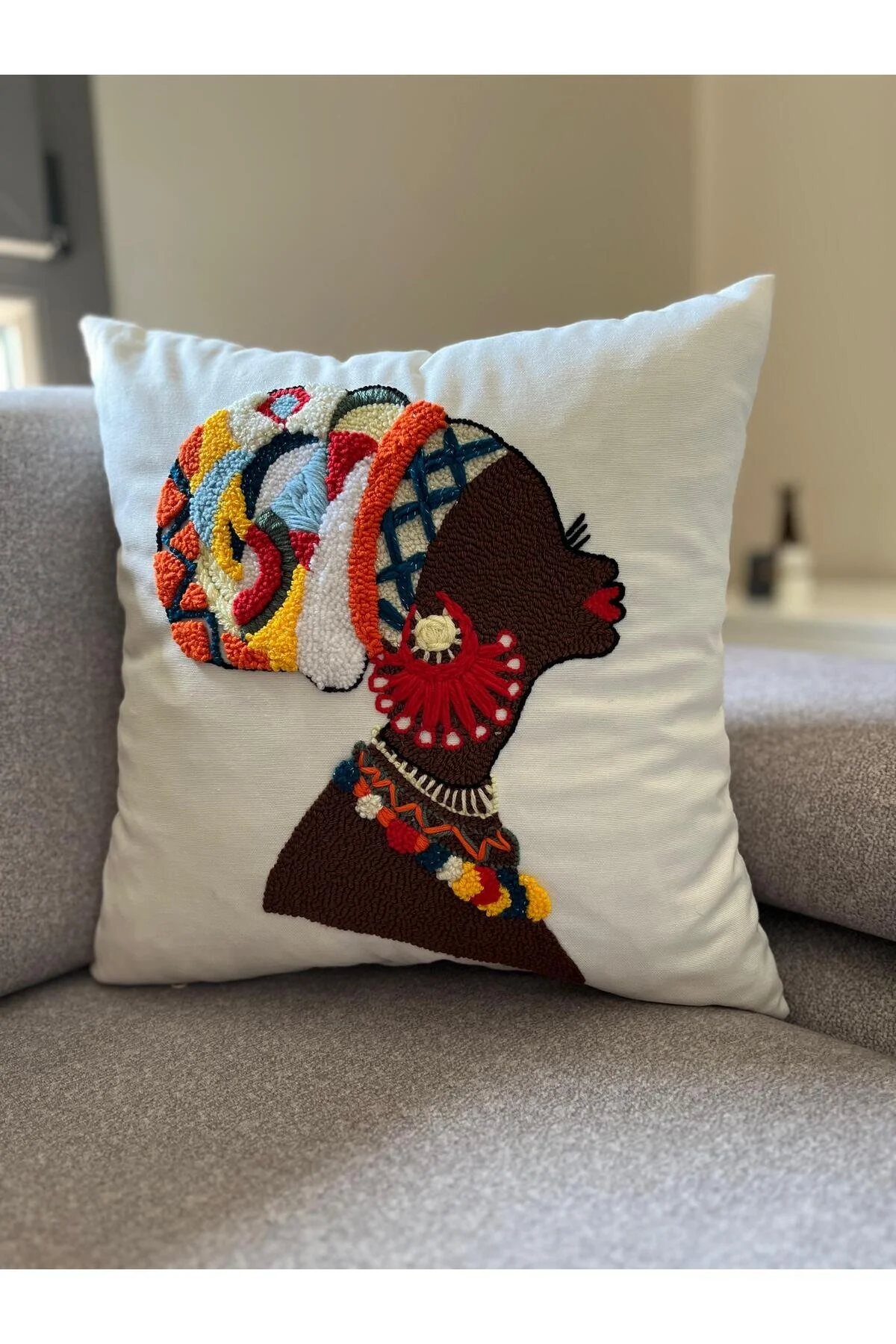 Afrikalı Kız Dekoratif Punch Kırlent/kırlent Kılıfı El İşi 40x40 Açık Bej