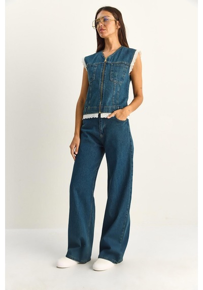 Shade Kadın Dantel Detaylı Denim Yelek Ve Wide Leg Pantolon Denim Takım 8210 60286153 - Lacivert Shade Kadın Dantel Detaylı Denim Yelek Ve Wide Leg Pantolon Denim Takım 8210 60286153 - Lacivert