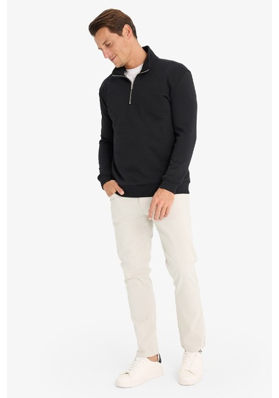 DeFacto Comfort Regular Fit Rahat Kalıp Fermuarlı Dik Yaka Basic Düz Sweatshirt X7405AZ25SPBK81