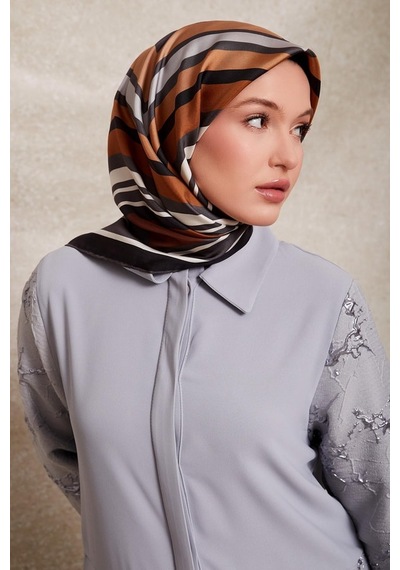 Levidor Kare Desenli Twill İpek Eşarp-0920 Füme