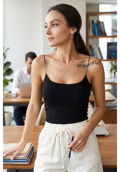 Armonika Kadın Siyah İp Askılı Astarlı Crop Bluz Arm-22y055003