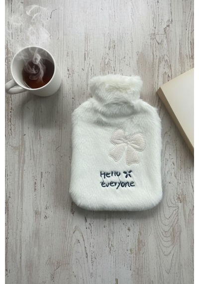 Hello Everyone Yazılı Kurdeleli Beyaz Peluş Sıcak Su Torbası 1 Lt - Yumuşak Kılıf, Uzun Süre Sıcak Tutan Termal Su Torbası Renkli