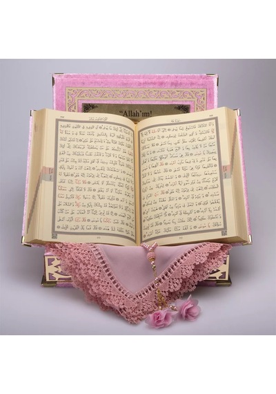 Şal + Tesbih + Kuran Hediye Seti Orta Boy, Şemslafzatullah, Gold Pleksi, Raşel Kutu, Bebe Pembe